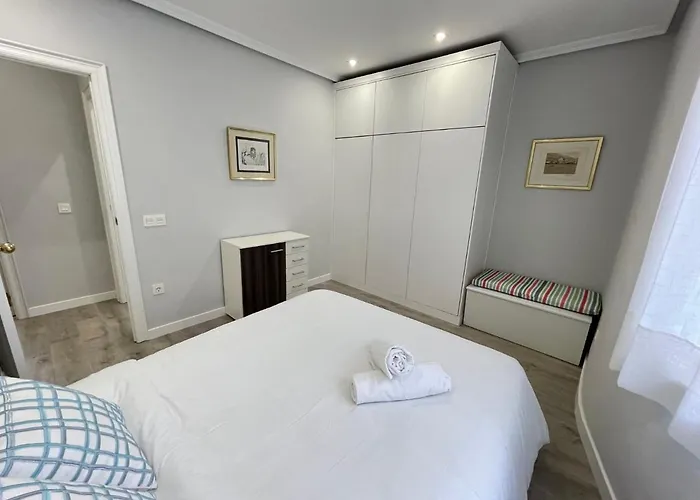 Apartment Brocense Centro 2 *